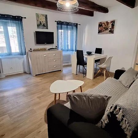 Charmant Appartement De Village Renove Gorbio Екстериор снимка